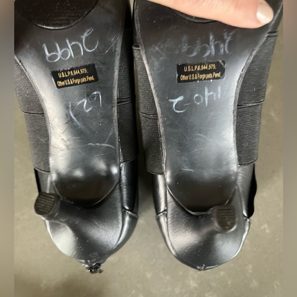 MARI A Black High Heel Booties with Elastic Feature, Sz 8 - Picture 7 of 11